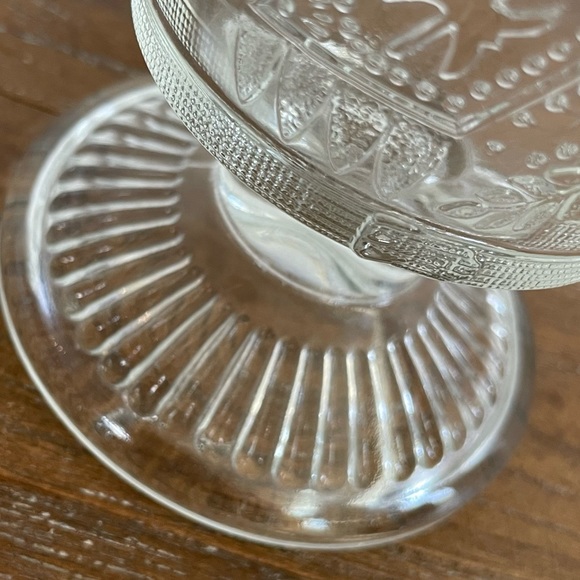 Vintage Glass Good Luck Creamer American Patterned Glass - Picture 4 of 10